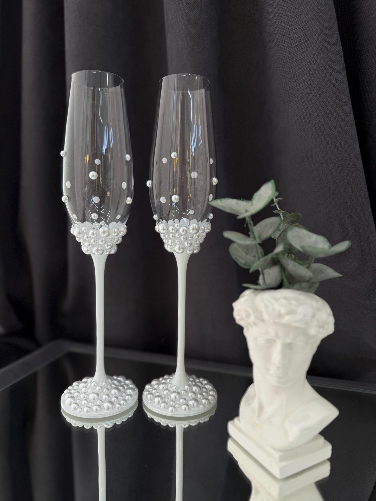 Handmade Pearl Wedding Flutes and Candle Set: Elegant Painted Glasses