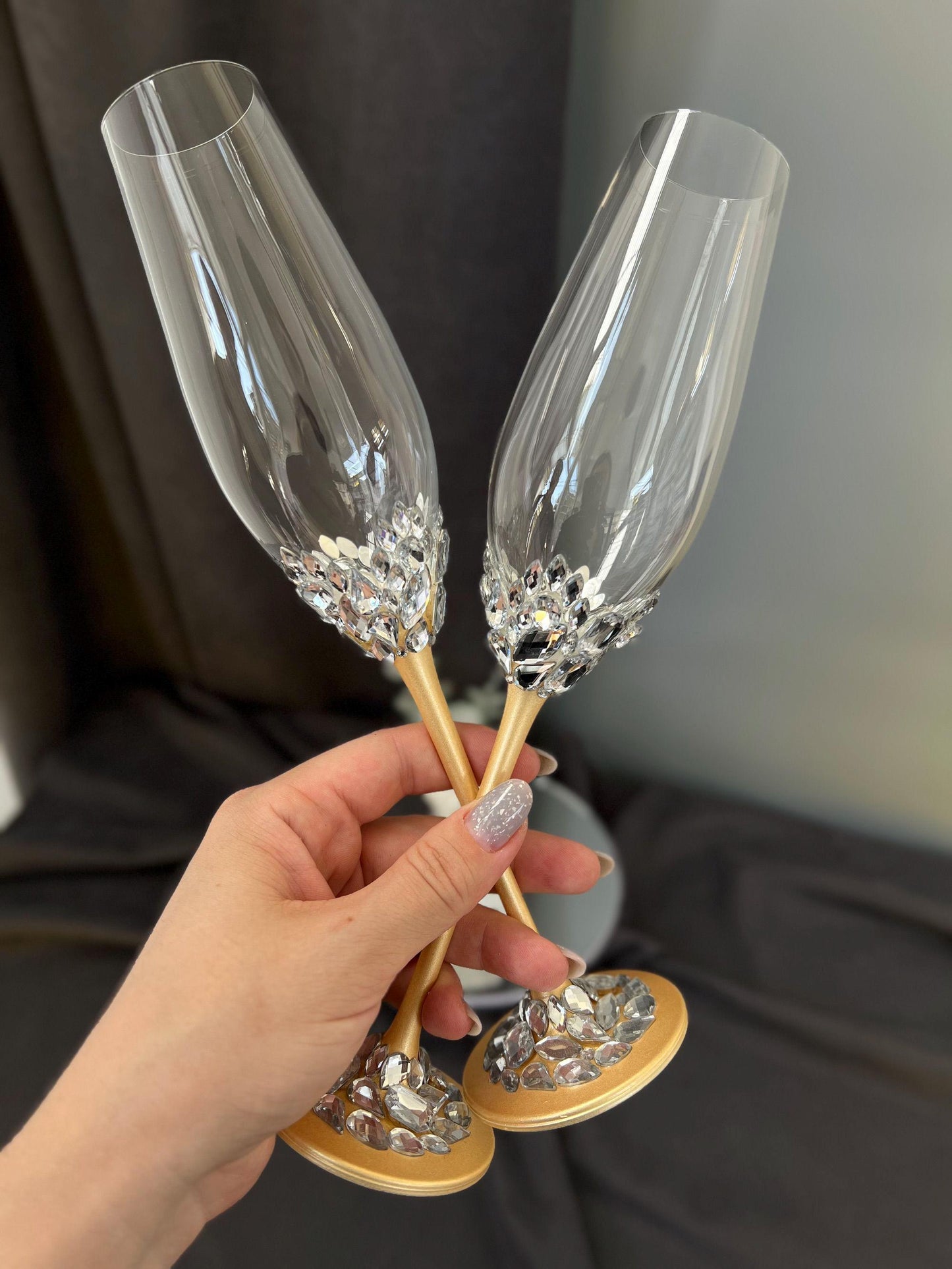 Personalized Wedding Champagne Glasses, Engraved Bride & Groom Toasting Flutes, Custom