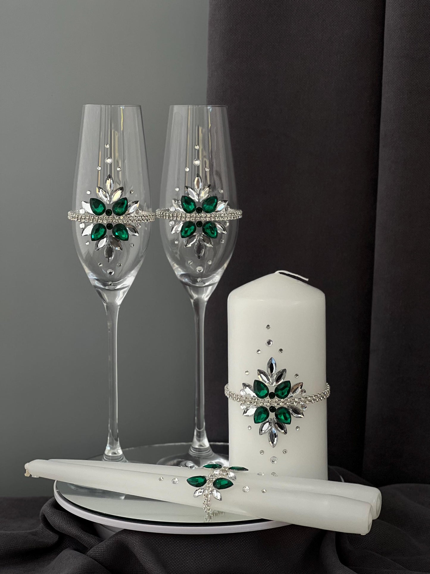 Emerald Wedding Accessories Set: Champagne Flutes, Unity Candles, Cake Cutting