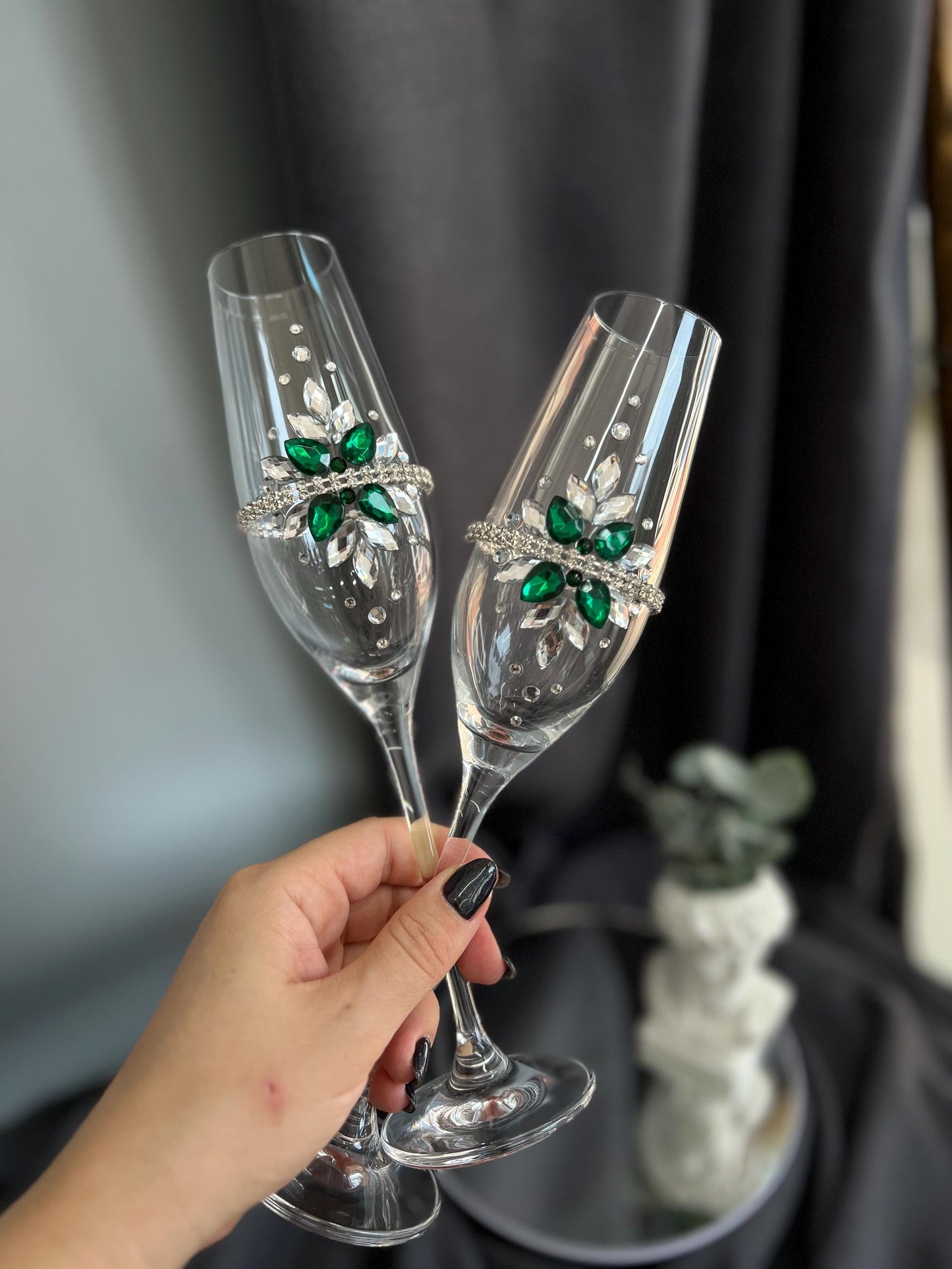 Emerald Wedding Accessories Set: Champagne Flutes, Unity Candles, Cake Cutting