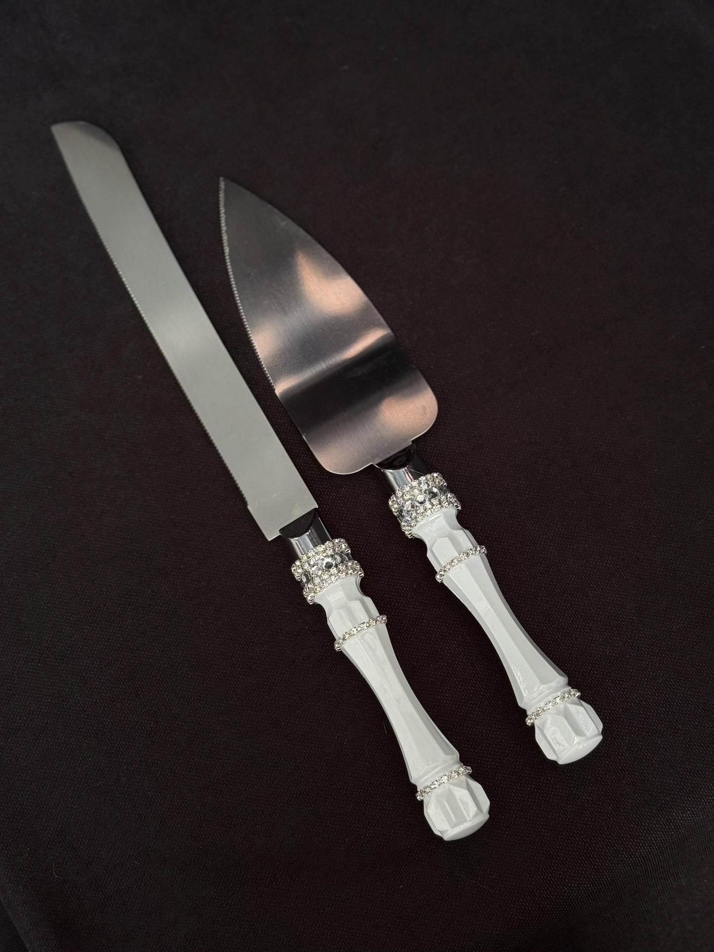 Silver Wedding Cake Serving Set: Champagne Flutes, Knife, Acrylic Crystals