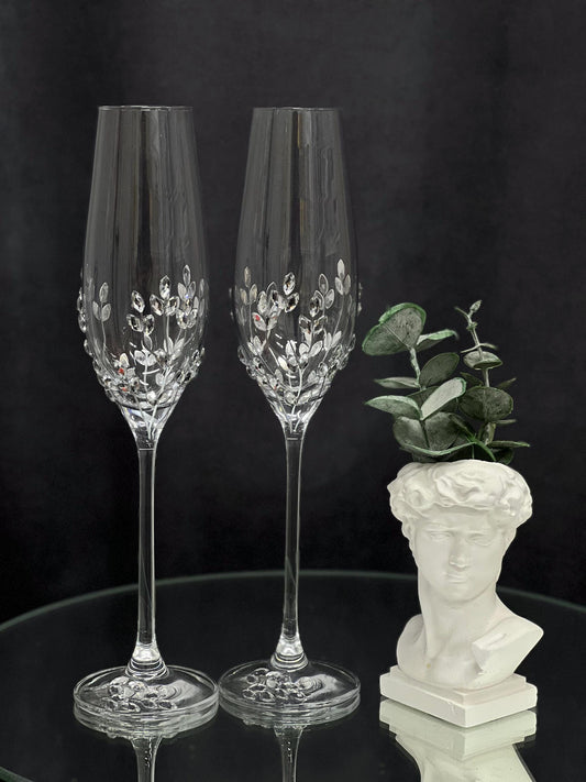 Wedding Accessories Set –  Handmade Glasses, Candle and Cake Cutting Collection, Plate & Forks,