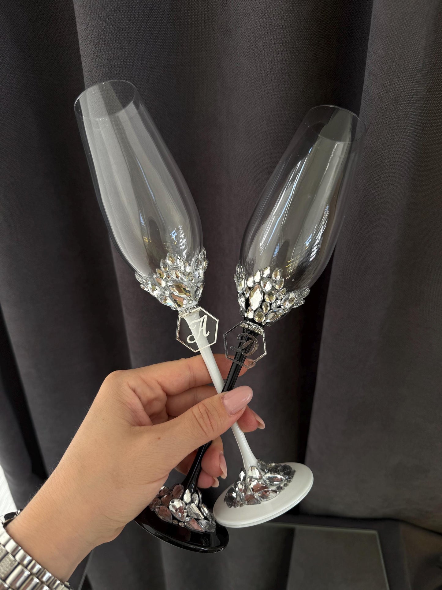 Personalized Wedding Glasses – Bride & Groom Name Engraved Champagne Flutes, Anniversary